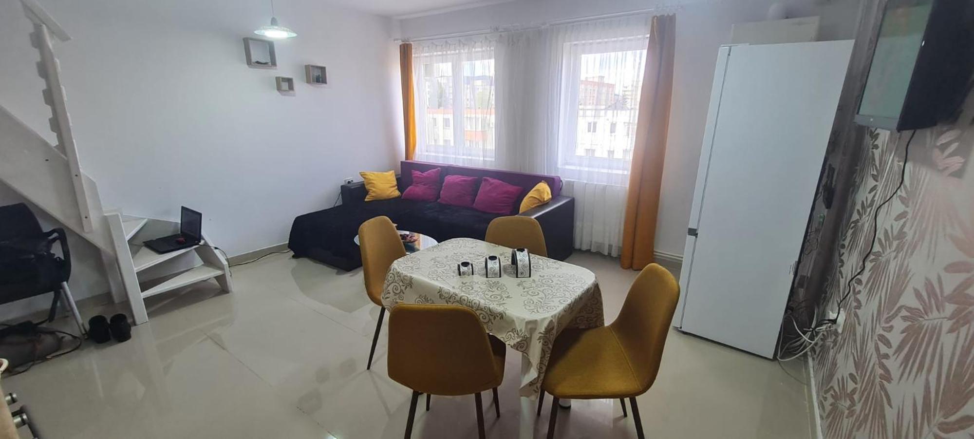 Cosy 2 Bedroom Apartment In New Town Brassó Kültér fotó